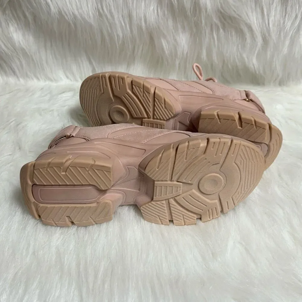 Just Fab Women’s Blush Sneaker Size 6.5 NEW